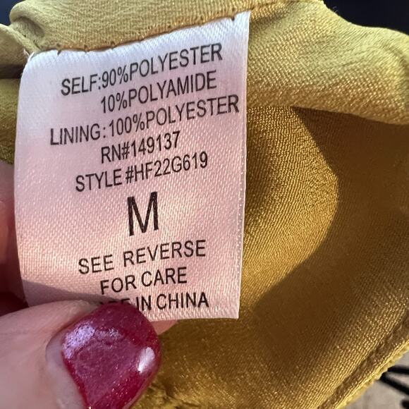 HYFVE Top Cropped Ballon Sleeve Corduroy Smocked Mustard Yellow Tie Back - Picture 9 of 10